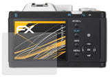 Panzerfolie atFoliX kompatibel mit Pentax K-01, entspiegelnde und stoßdämpfende FX (3X)